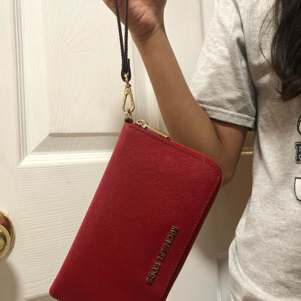 Michael Kors Authentic Large Multifunction Wallet - image 6